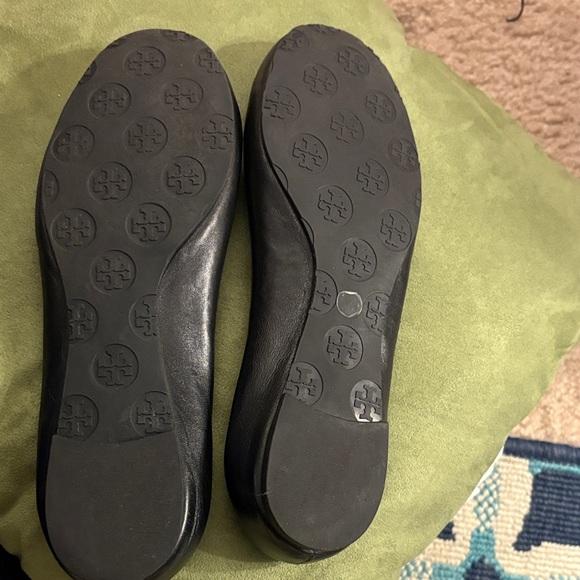 Tory Burch Black Leather Flats with Silver Emblem - Picture 8 of 9